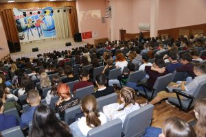 Уроки мужества "Мы этой памяти верны" и различные патриотические выставки прошли для студентов I и IV-курсов Астраханского колледжа строительства и экономики АГАСУ